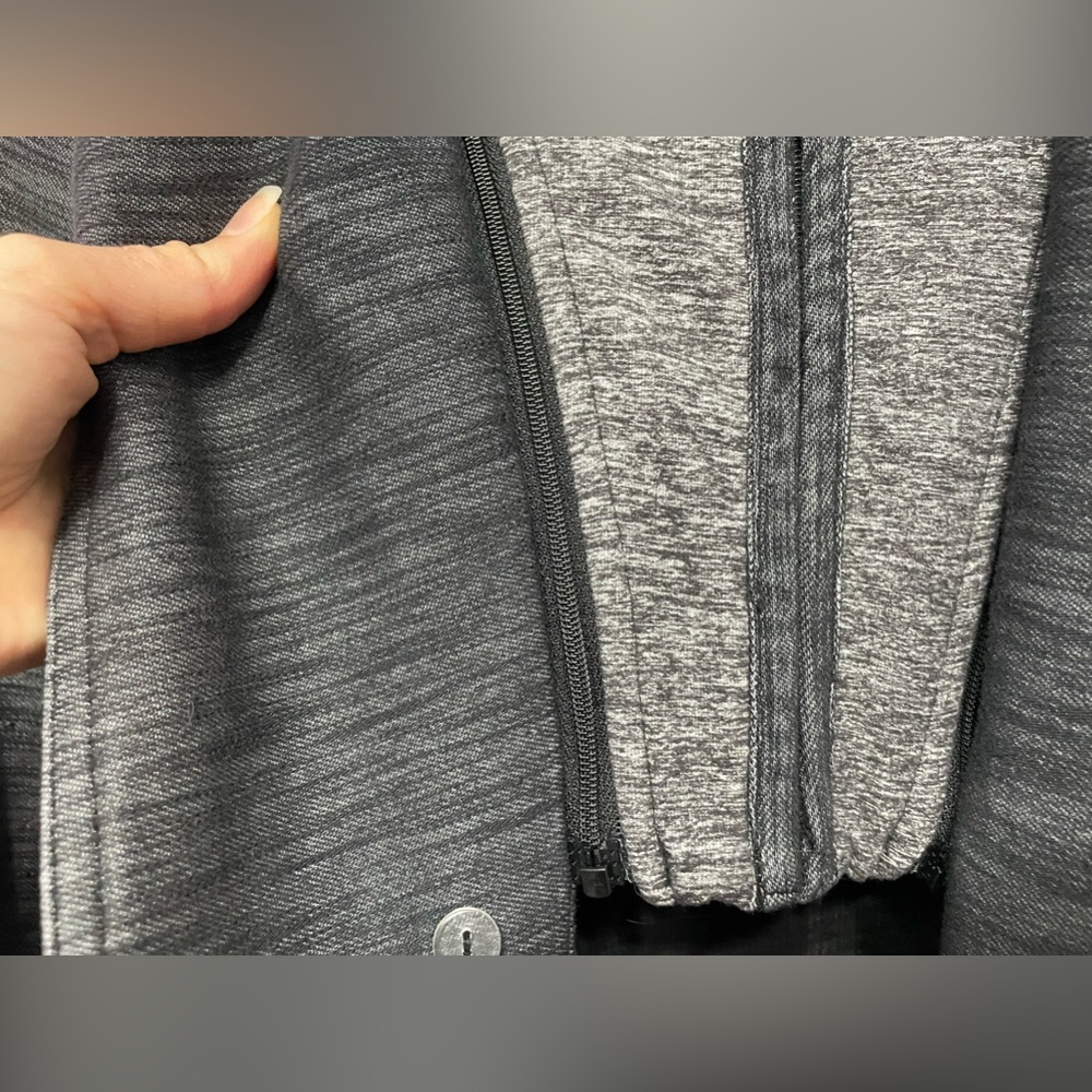 Lululemon Athletic Blazer Pleated - Picture 4 of 6